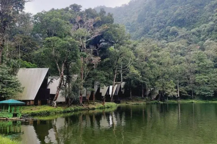 Telaga Warna Bogor, A Nature Tourism Spot with Enchanting Colorful Lakes